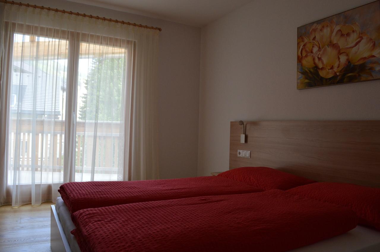 Apartments Bachmann San Candido Esterno foto
