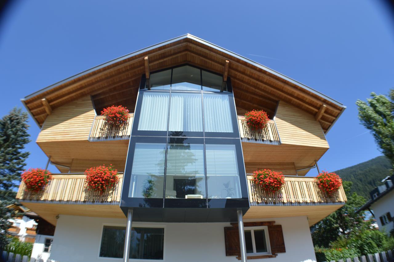 Apartments Bachmann San Candido Esterno foto