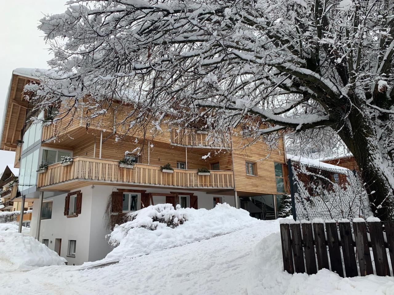 Apartments Bachmann San Candido Esterno foto