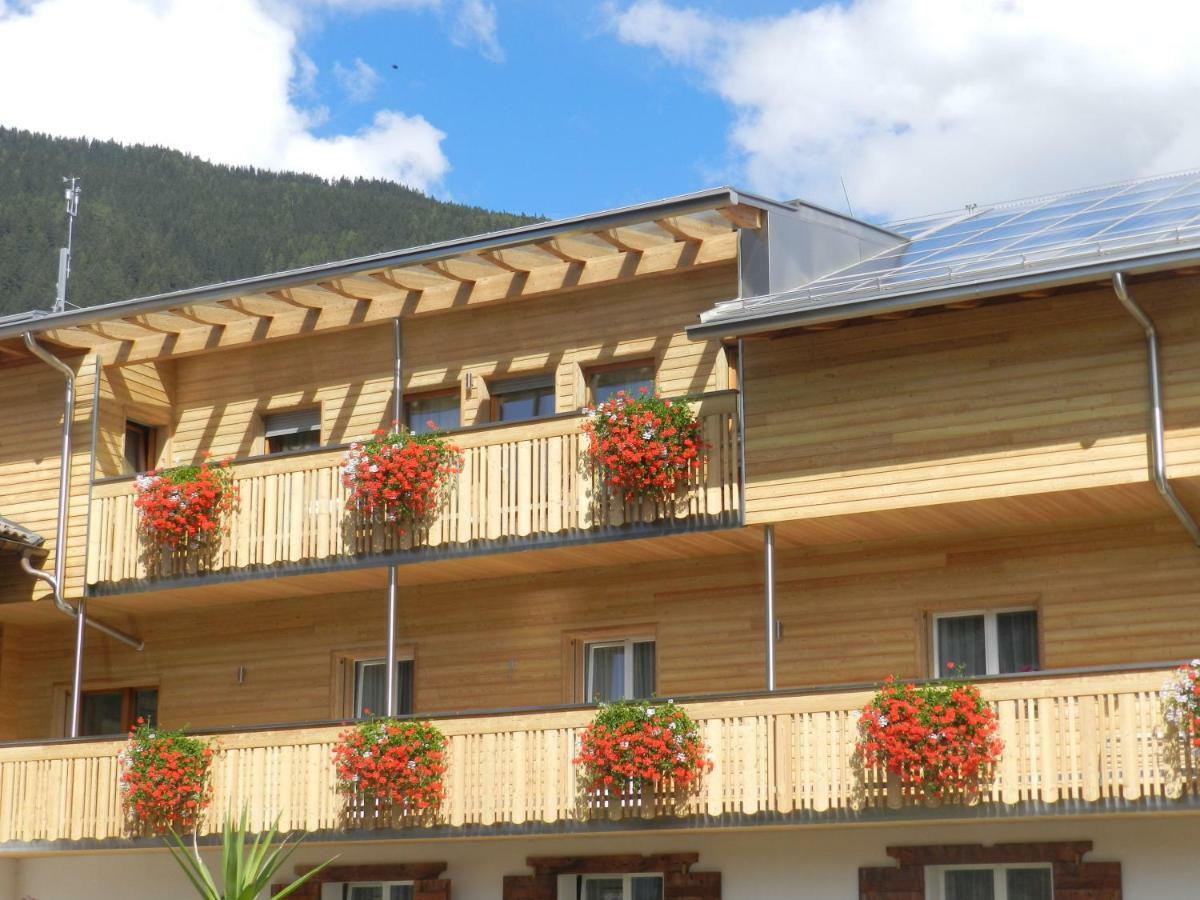 Apartments Bachmann San Candido Esterno foto